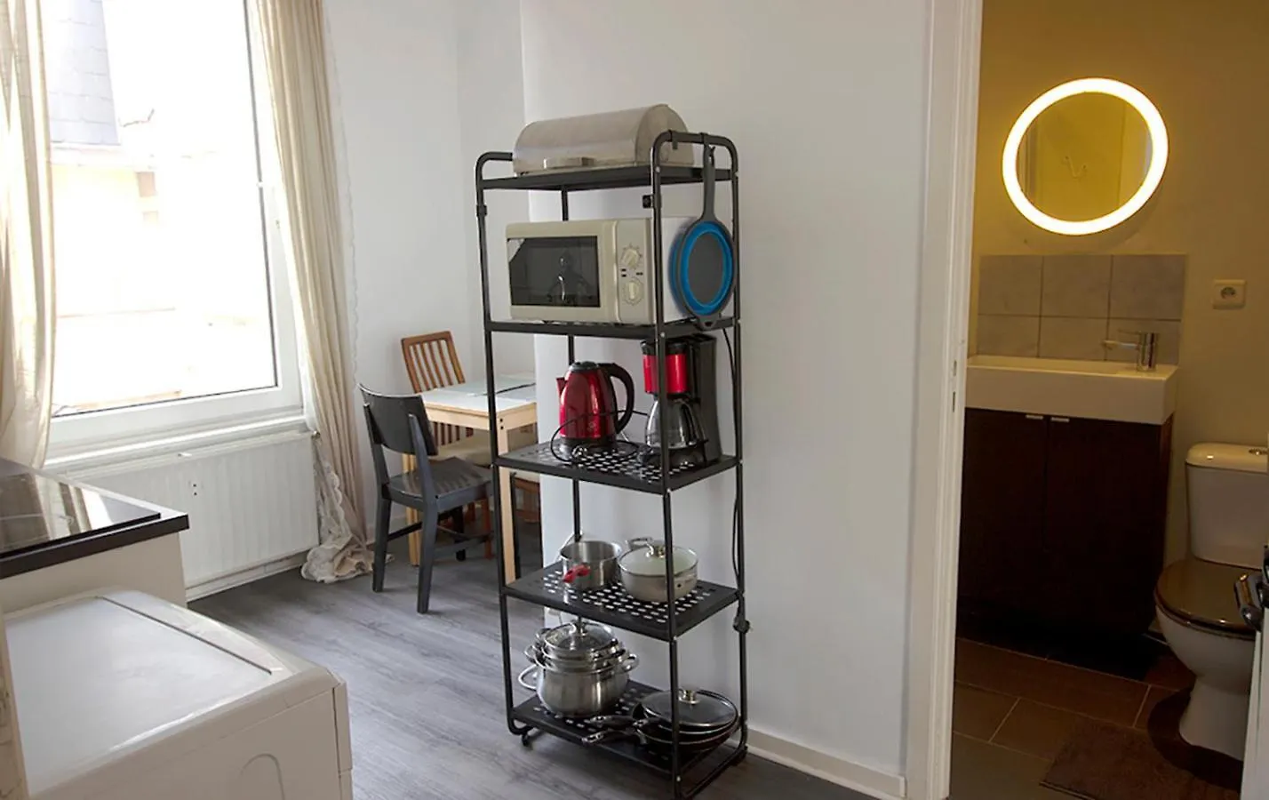 Handy Studio Close To Zaventem Airport Brussels Belgium
